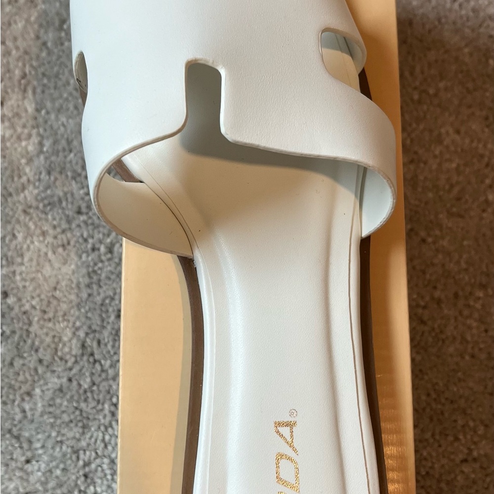 Soda Women's Slide Sandals - Picture 2 of 4
